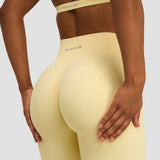 Elevate™ Sculpting Leggings sa Srednjim Strukom | Zlatno Maslac