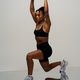 Elevate™ Sculpting Seamless Scoop Neck Bra | Noćna Crna