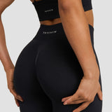 Elevate™ Sculpting Leggings sa Srednjim Strukom | Noćna Crna