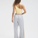 Elevate™ Sculpting Asymmetric Twist Top | Zlatno Puter