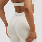 Elevate™ Sculpting Leggings sa Srednjim Strukom | Krem