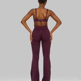 Elevate™ Sculpting Mid V-Waist Flare Leggings | Zimska Šljiva
