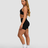 Elevate™ Sculpting Seamless Adjustable Halter Bra | Noćna Crna