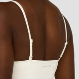 Elevate™ Sculpting Seamless Scoop Neck Cami | Krem