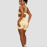 Elevate™ Sculpting Seamless High Apex Bra | Zlatno Maslac
