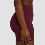 Elevate™ Sculpting Mid Waist Scrunch Šortsevi | Merlot