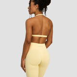 Elevate™ Sculpting Seamless V-Neck Halter Bra | Zlatno Puter