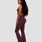 Elevate™ Sculpting Mid V-Waist Flare Leggings | Tamno ljubičasta