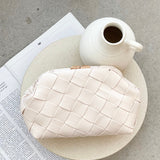 Vasanti Woven Clutch - Bež