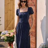 Plava Bluzica sa Kvadratnim Izrezom i Pika